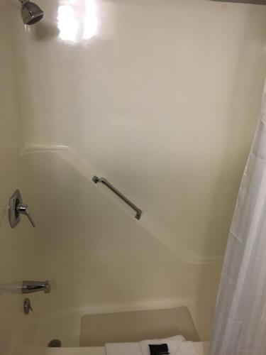 fairbridge inn express monroe city