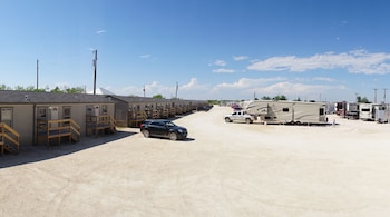 Elite Cabins And Rv Park,In Big Spring,3 star