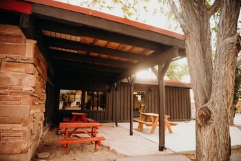 dukes slickrock campground and rv park