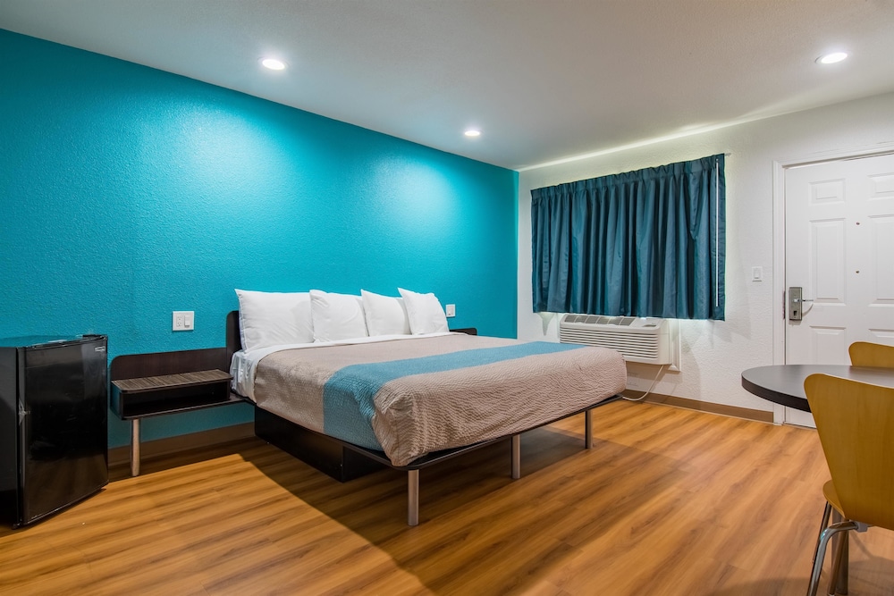 motel 6 san bernardino ca downtown