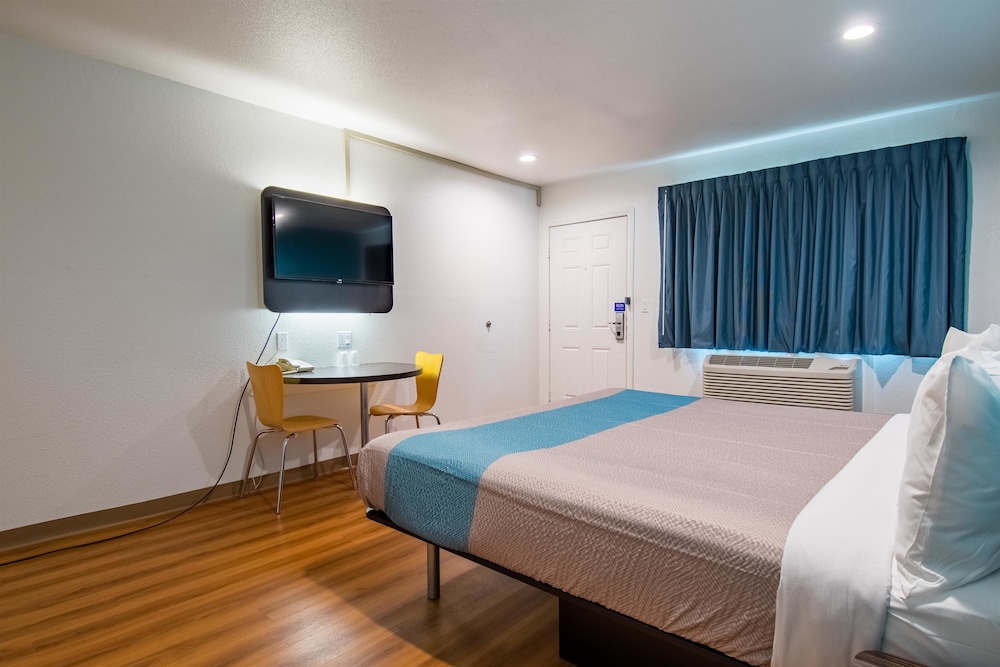 motel 6 san bernardino ca downtown