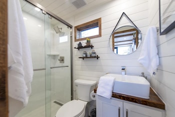 new the lone star shipping container