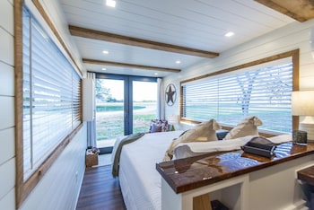 new the lone star shipping container