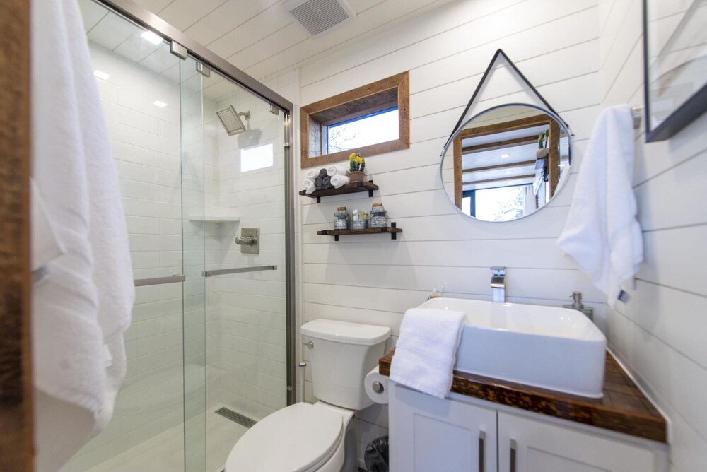 new the lone star shipping container