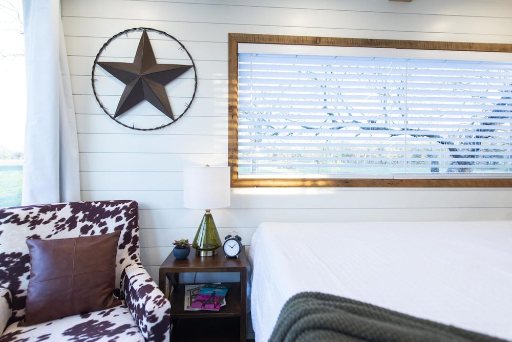 new the lone star shipping container