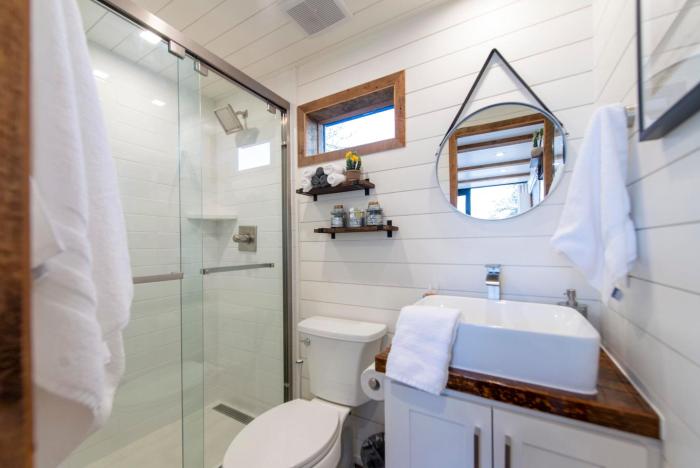 new the lone star shipping container