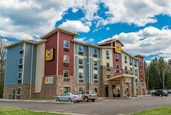 my place hotel marquette mi