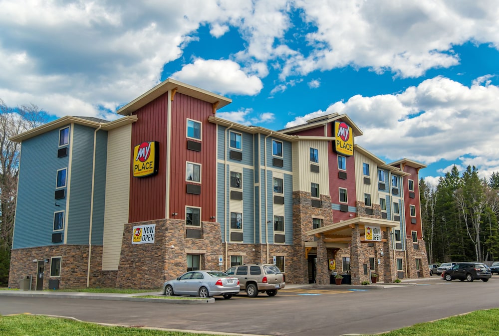 my place hotel marquette mi