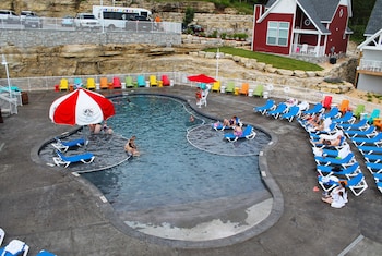 stormy point village lakeside