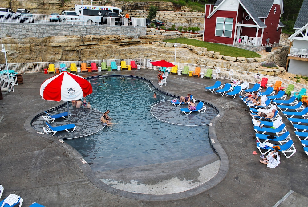 stormy point village lakeside