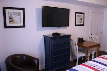 stormy point village lakeside