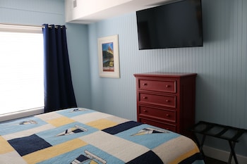 stormy point village lakeside