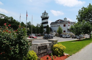 stormy point village lakeside