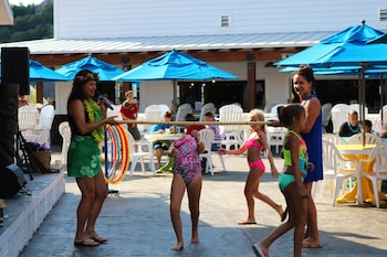 stormy point village lakeside
