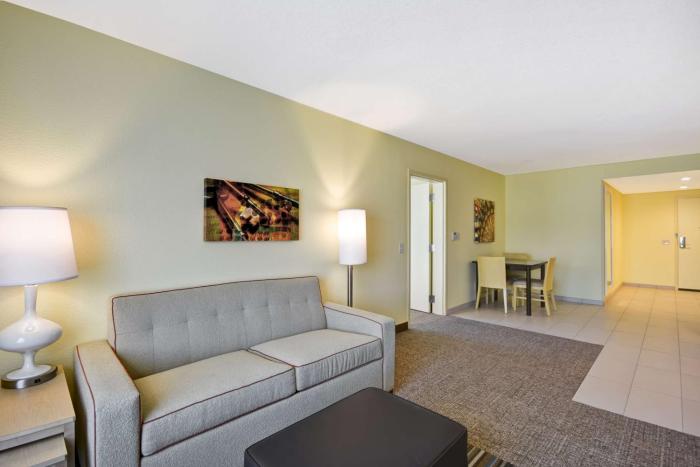 home2 suites by hilton north dallas central expy