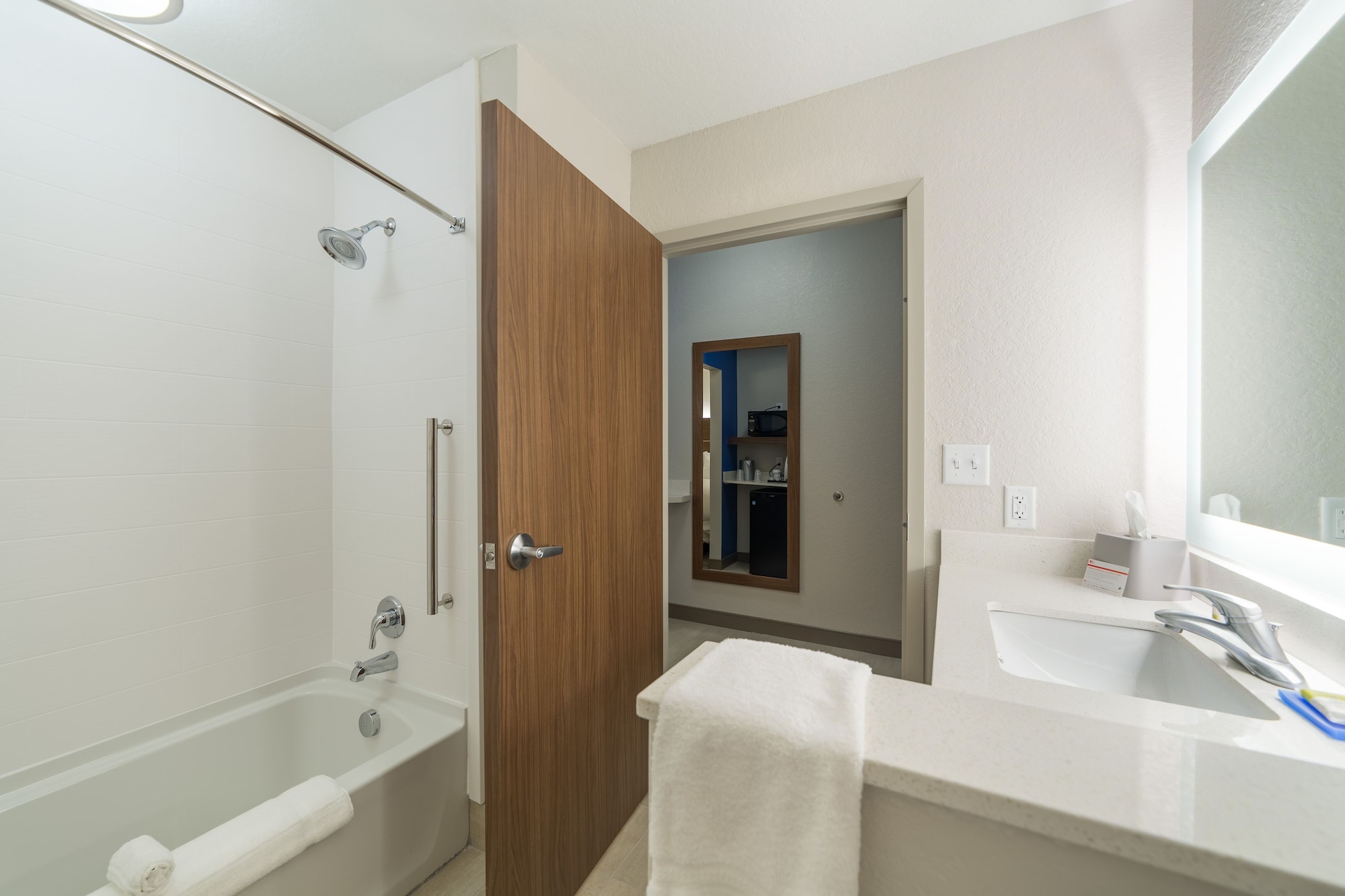 holiday inn express and suites san marcos south by ihg