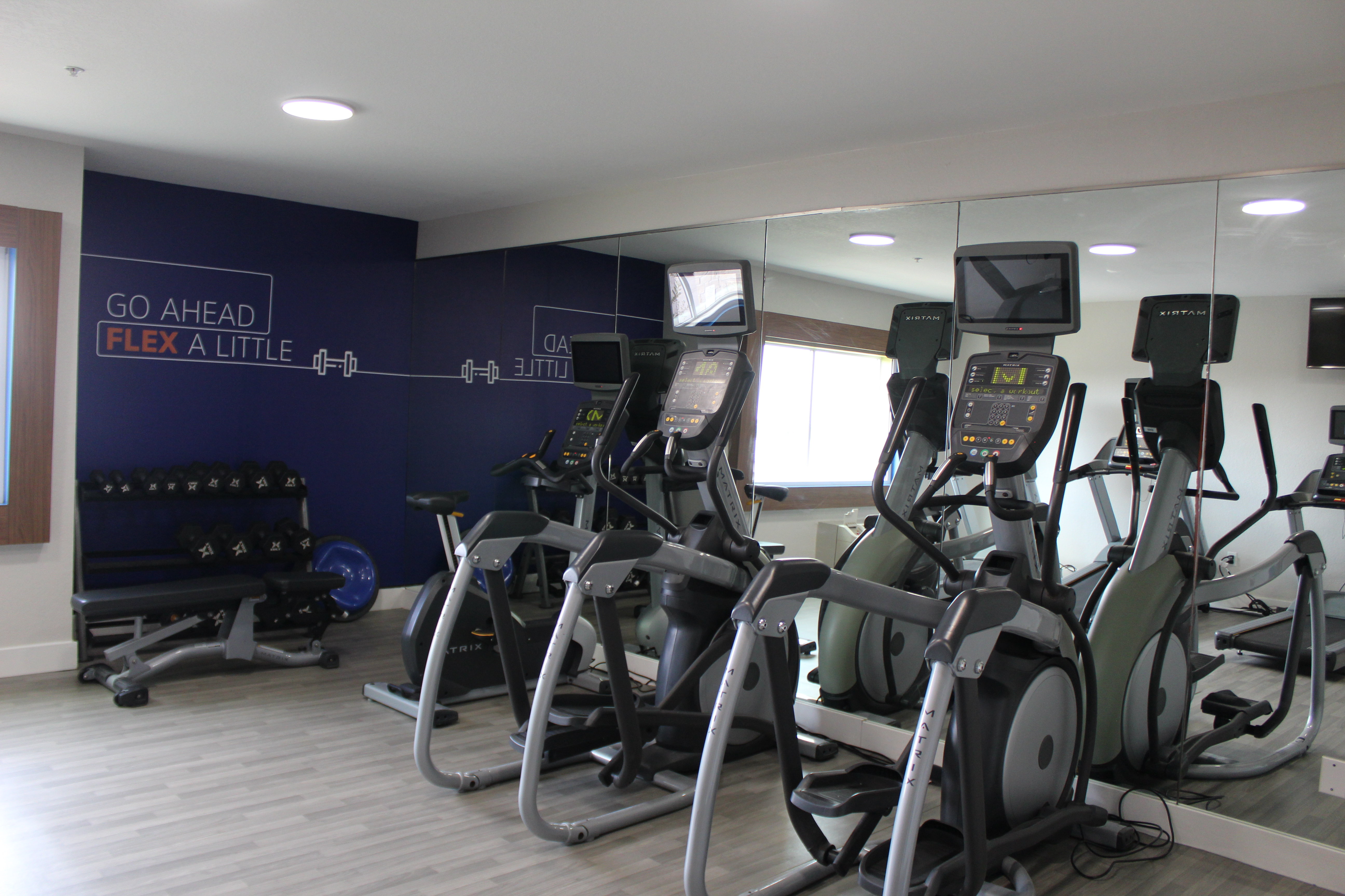 holiday inn express and suites san marcos south by ihg