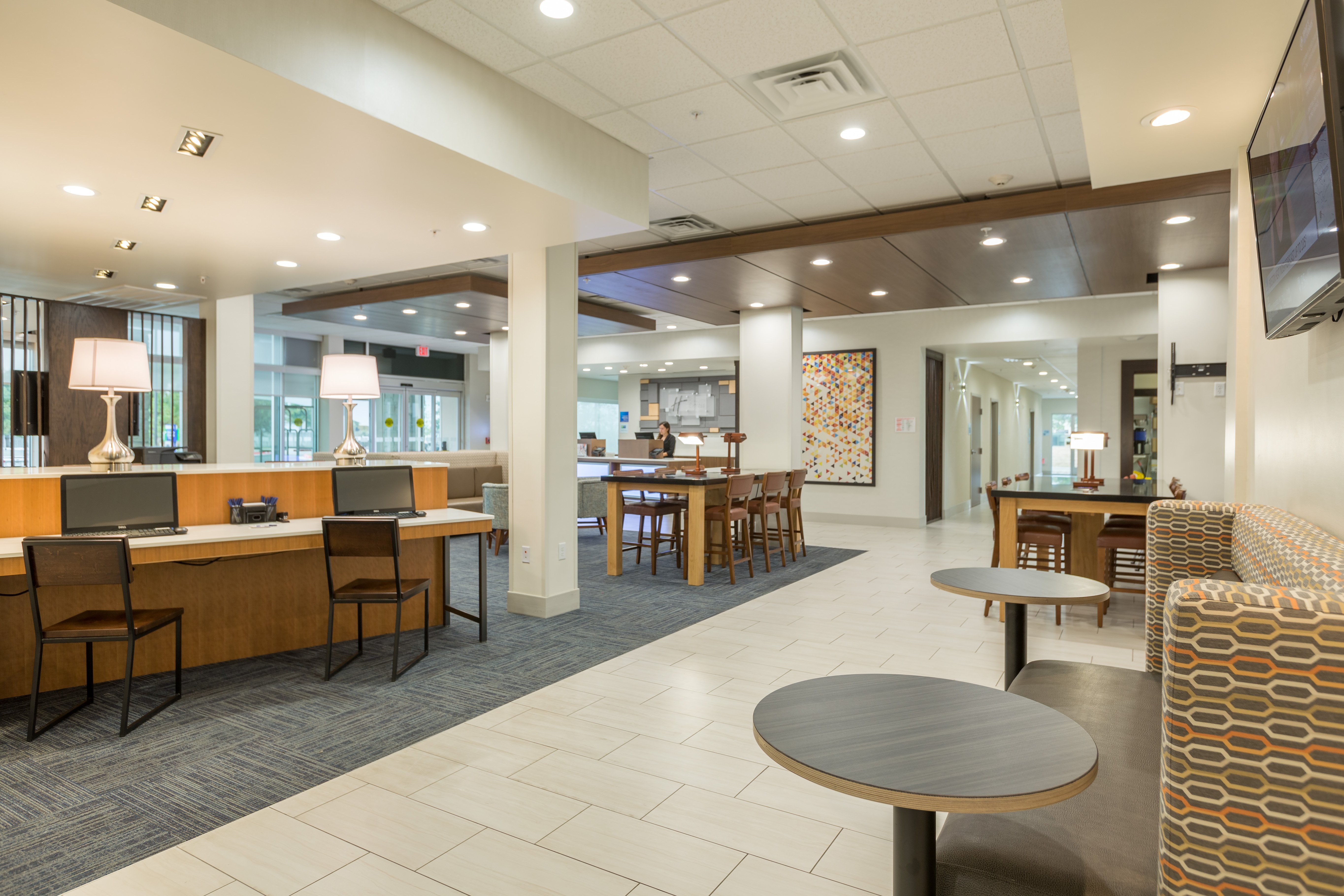 holiday inn express and suites san marcos south by ihg