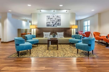 mainstay suites st louis airport