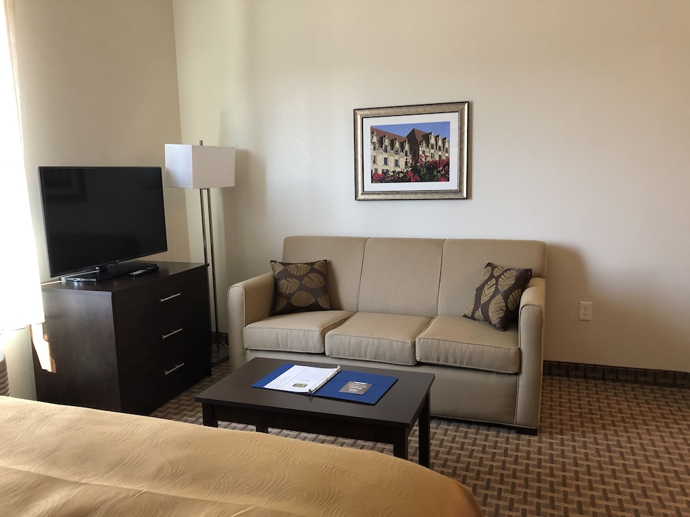 mainstay suites st louis airport