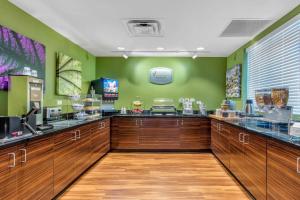mainstay suites st louis airport