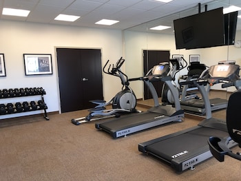 mainstay suites st louis airport