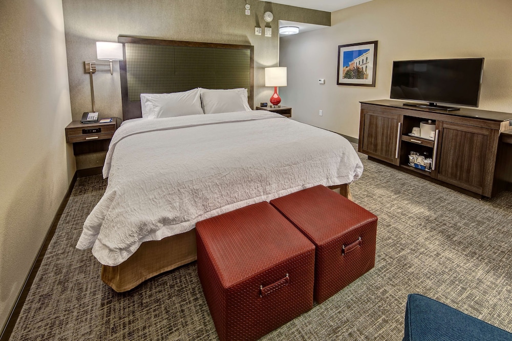 hampton inn and suites franklin berry farms