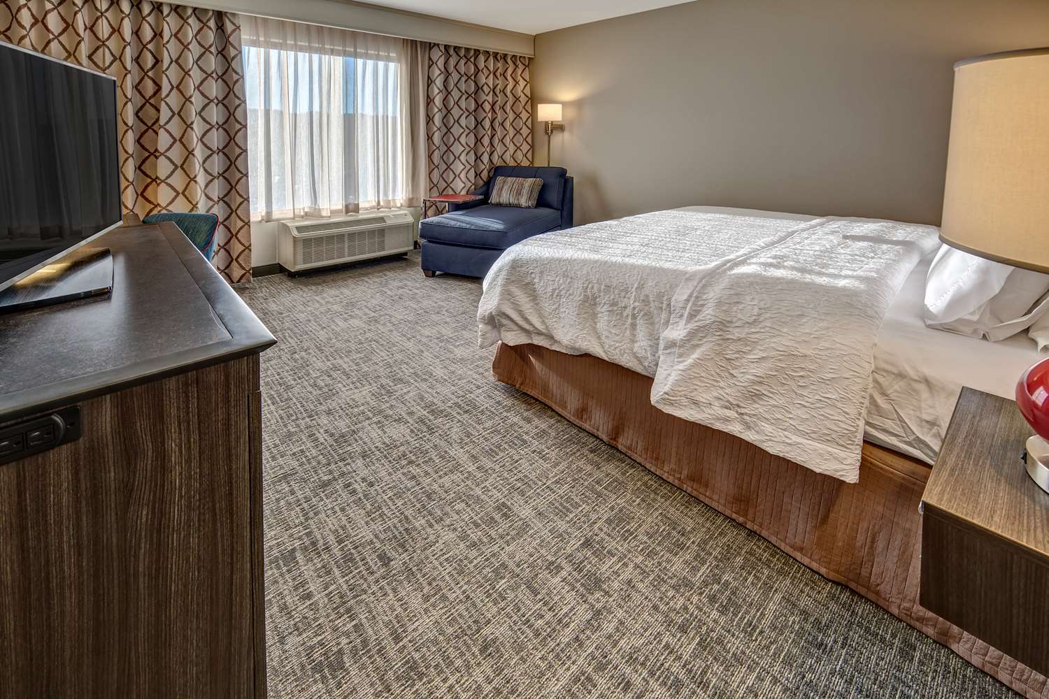hampton inn and suites franklin berry farms