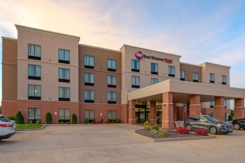 Best Western Plus Centralia Hotel & Suites,Centralia>>Carlyle Lake,3 star