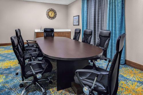 Homewood Suites By Hilton Wauwatosa Milwaukee,Butler>>Brookfield,3 star