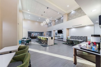 hampton inn and suites pryor