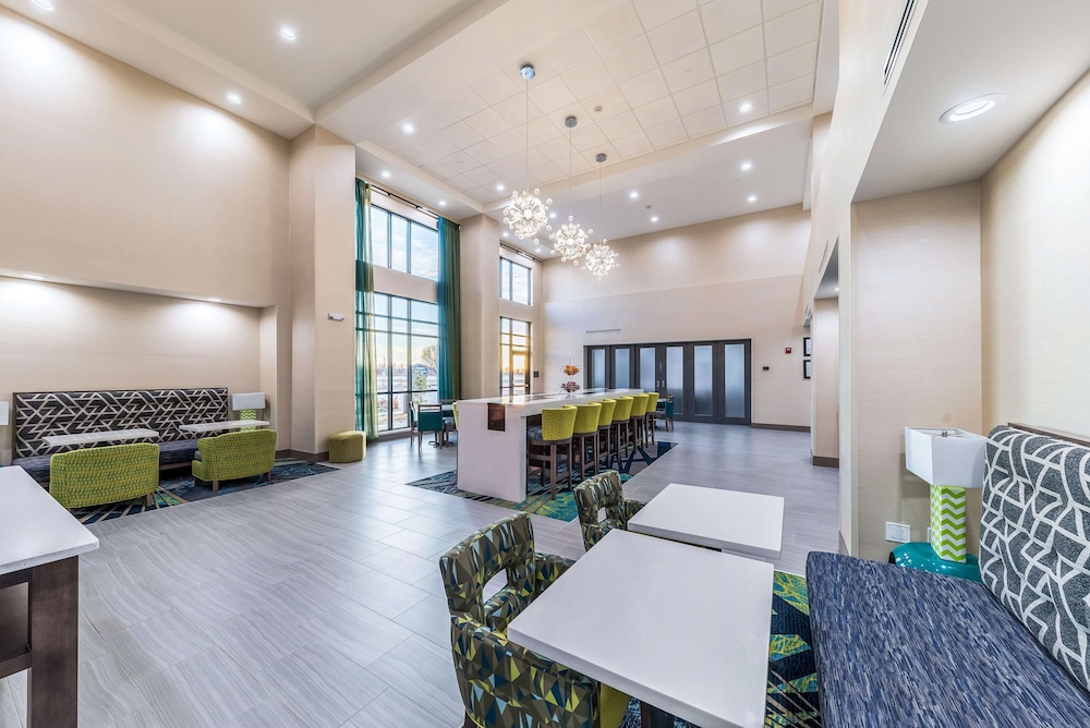 hampton inn and suites pryor