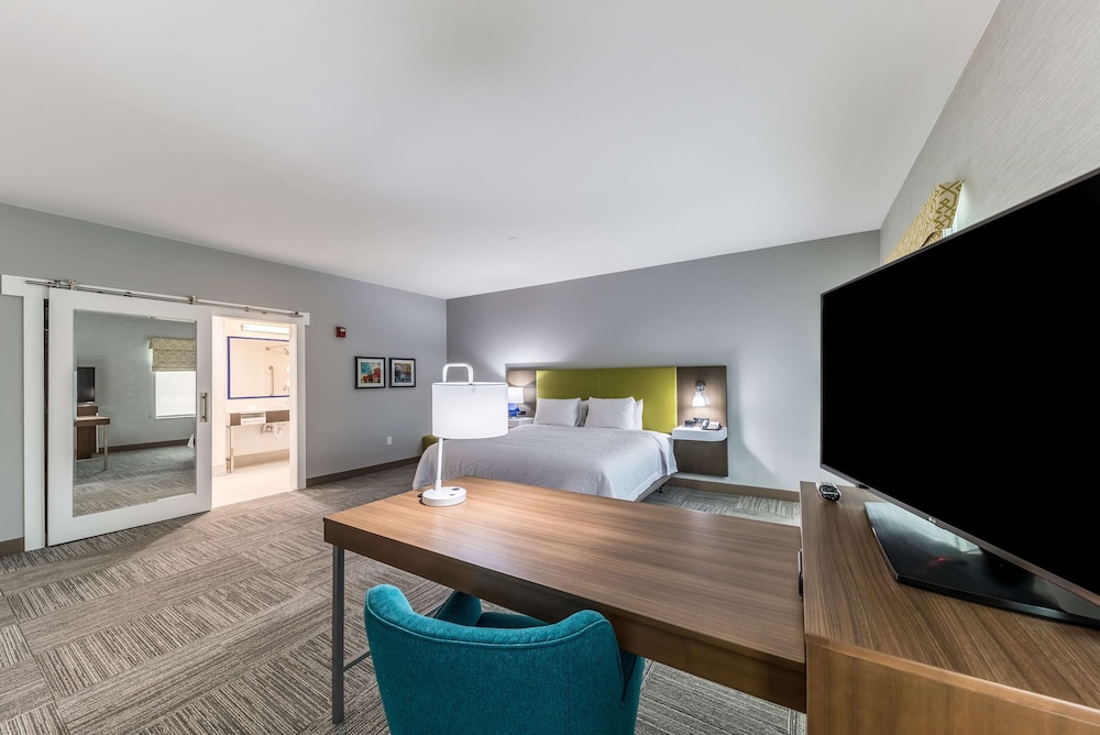 hampton inn and suites pryor