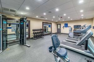 hampton inn and suites pryor