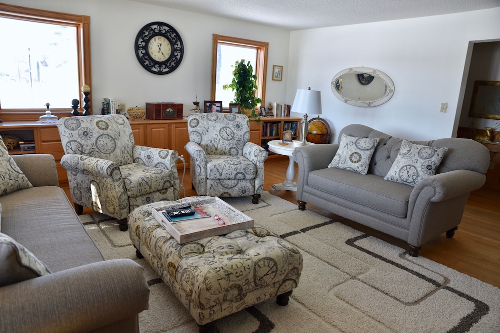 lakeside bed and breakfast