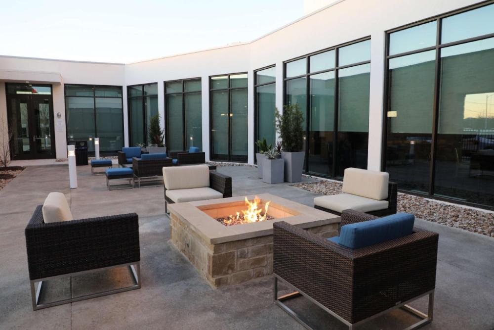 hilton garden inn austin airport