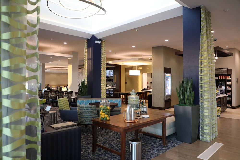 hilton garden inn austin airport