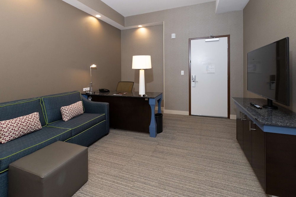 hilton garden inn austin airport