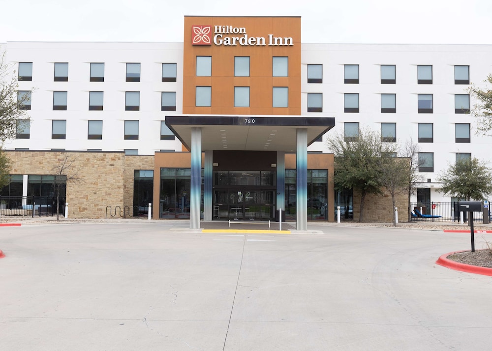 hilton garden inn austin airport