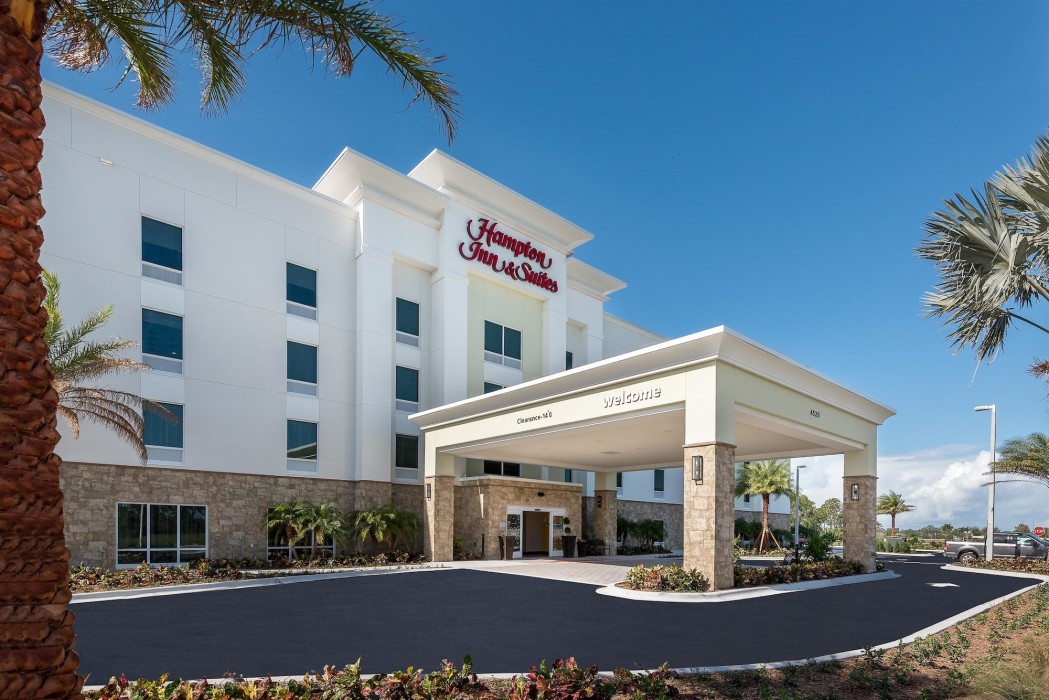 hampton inn and suites west melbourne palm bay road