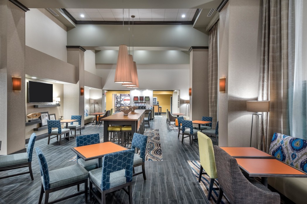 hampton inn and suites west melbourne palm bay road