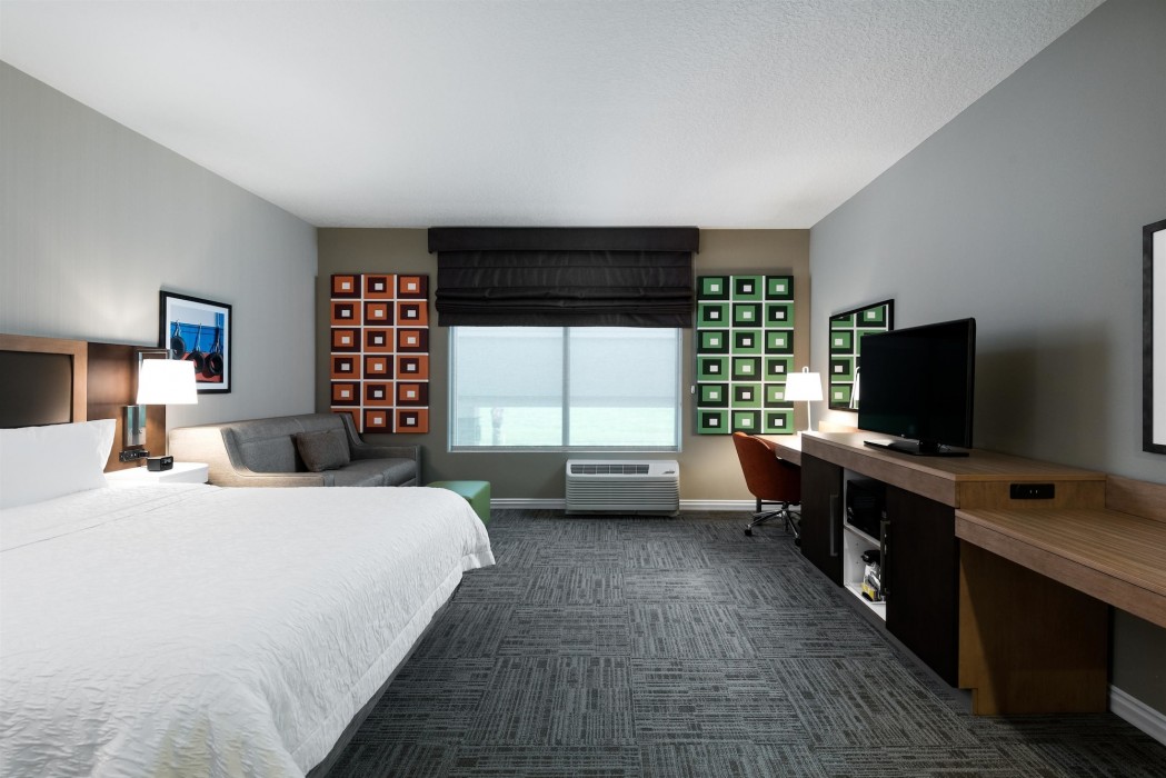 hampton inn and suites west melbourne palm bay road