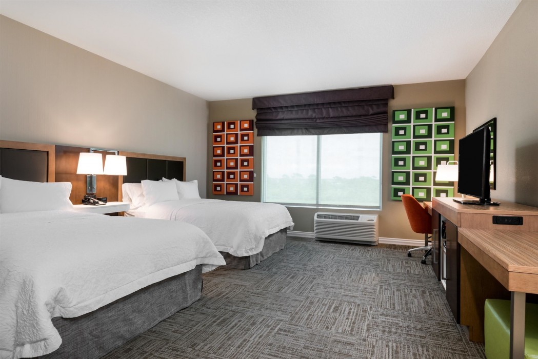 hampton inn and suites west melbourne palm bay road