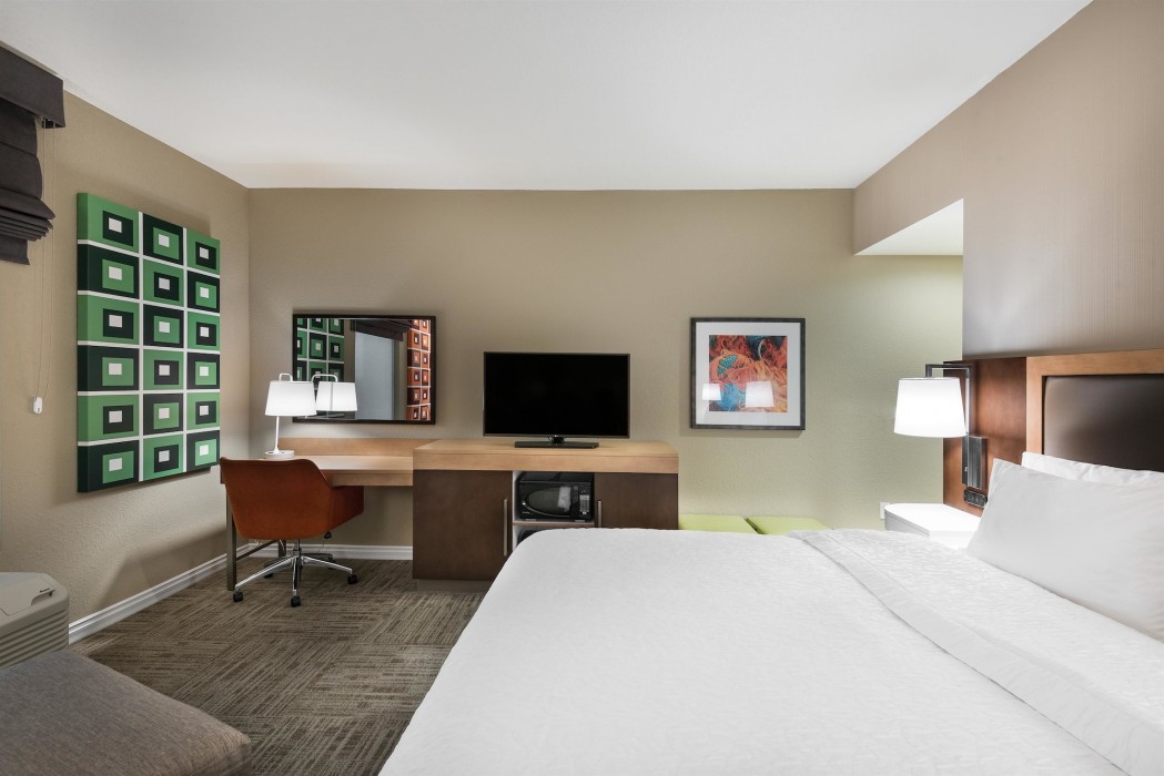 hampton inn and suites west melbourne palm bay road