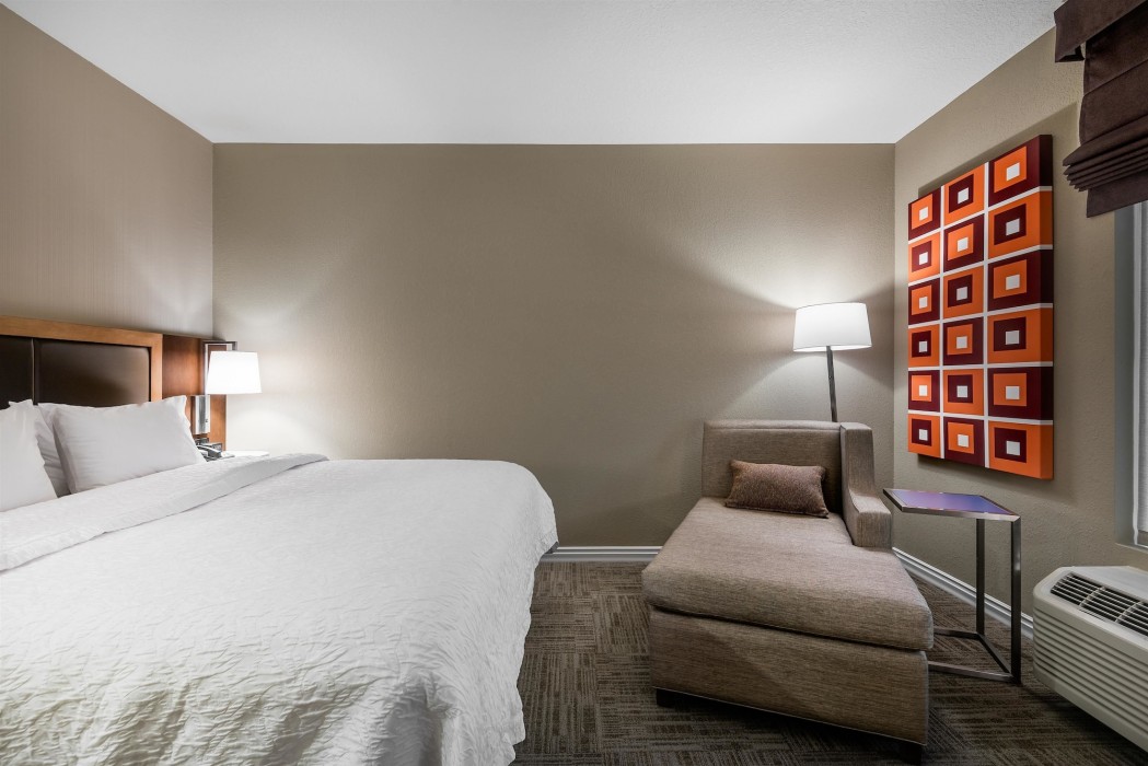 hampton inn and suites west melbourne palm bay road