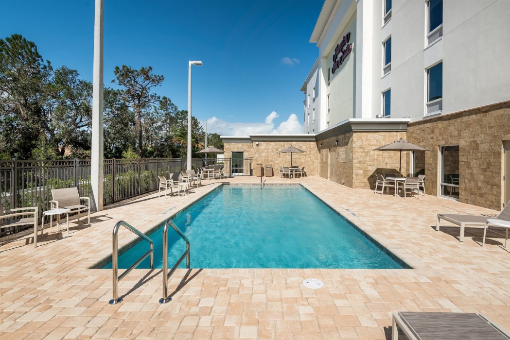 hampton inn and suites west melbourne palm bay road