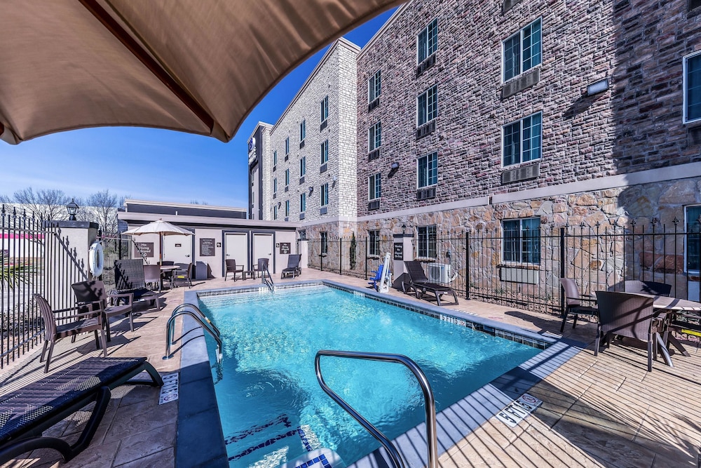 comfort suites grand prairie arlington north