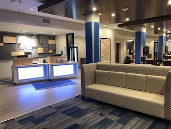 Holiday Inn Express & Suites Racine By Ihg,Mount Pleasant>>Milwaukee,3 star