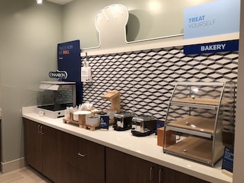 holiday inn express and suites racine by ihg