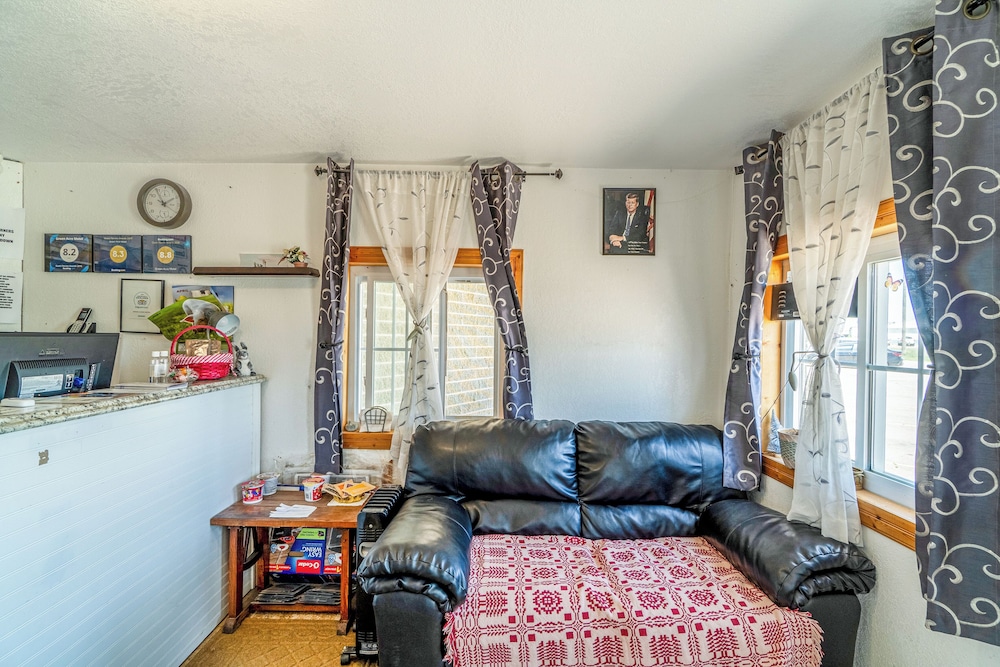 green acre motel by oyo near rush county airport